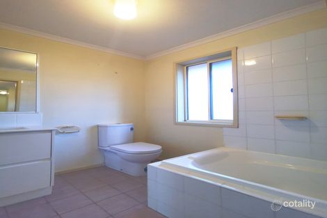 Property photo of 2 Gateway Close Chadstone VIC 3148