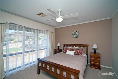 Property photo of 23 Glen Eyre Court Aberfoyle Park SA 5159