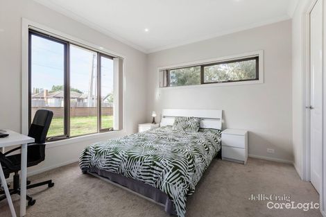 Property photo of 1/99 Blackburn Road Doncaster East VIC 3109