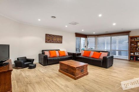 Property photo of 6 Rosemary Court Berwick VIC 3806