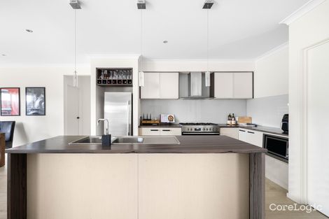 Property photo of 6 Featherpark Way Craigieburn VIC 3064