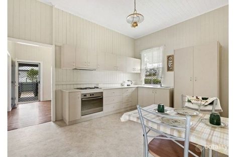 Property photo of 3 Llewellyn Street Centenary Heights QLD 4350