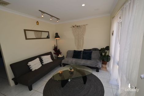 Property photo of 10 Honeyeater Retreat Brookdale WA 6112