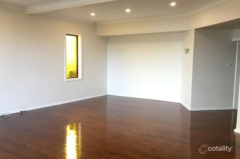 Property photo of 20 Hassan Street Lake Heights NSW 2502