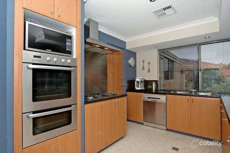 Property photo of 5 Galway Court Mindarie WA 6030
