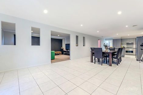 Property photo of 18 Hamish Drive Tarneit VIC 3029