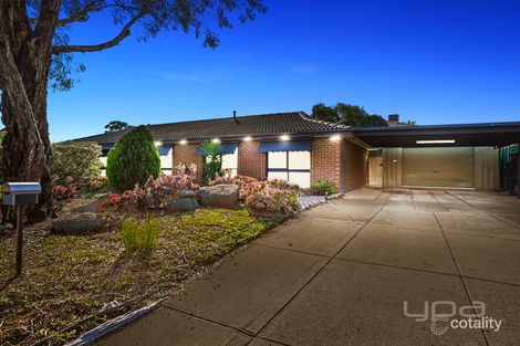 Property photo of 24 Campaspe Crescent Brookfield VIC 3338