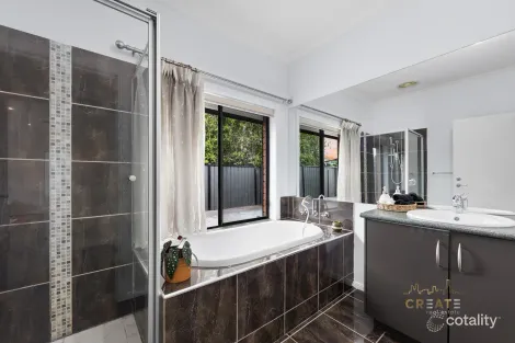 Property photo of 52 Windsor Boulevard Derrimut VIC 3026