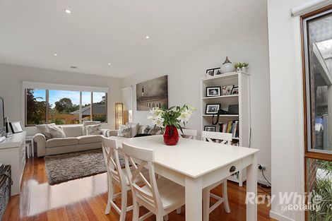 Property photo of 2 Learmonth Street Heidelberg VIC 3084