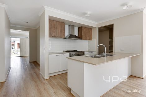 Property photo of 22 Oxbow Street Mickleham VIC 3064