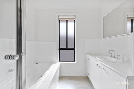 Property photo of 2/38 Carroll Street Deer Park VIC 3023