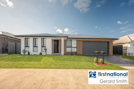 14 Macquarie Pl, Tahmoor, NSW 2573