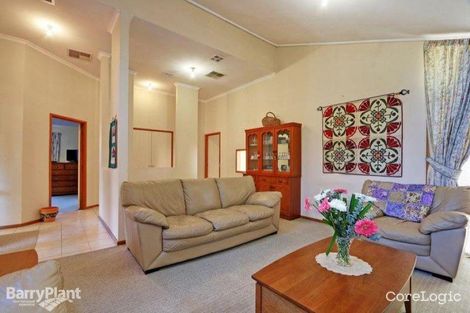 Property photo of 4 Dinsdale Court Mooroolbark VIC 3138