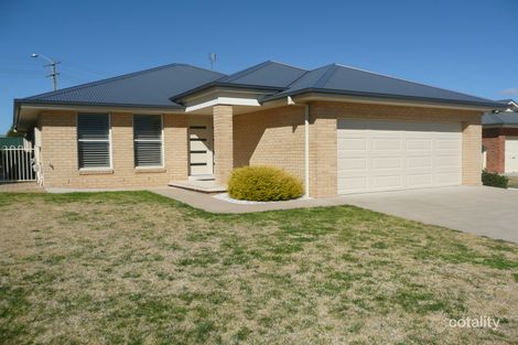 Property photo of 5 Wickham Close Orange NSW 2800