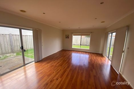 Property photo of 61 Fantail Crescent Williams Landing VIC 3027