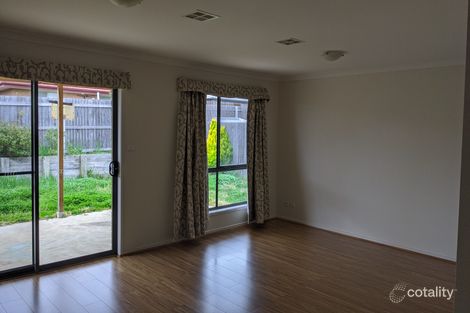 Property photo of 22 Stang Place Macgregor ACT 2615