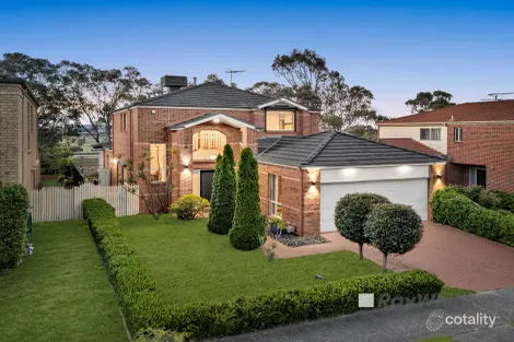 18 Yellowbox Cres, Lyndhurst, VIC 3975