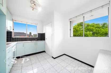 Property photo of 5/70 Hamilton Road Fairfield NSW 2165