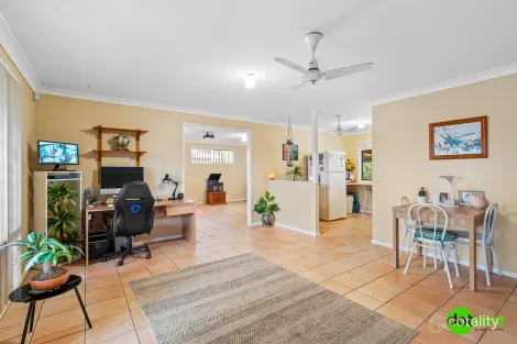 Property photo of 86 Pinehurst Way Blue Haven NSW 2262