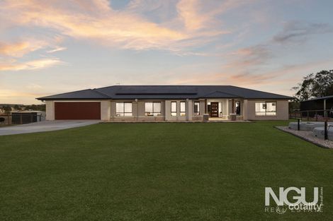 Property photo of 14 Sandstone Drive Hatton Vale QLD 4341