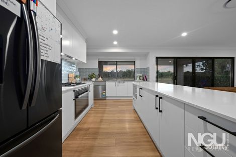 Property photo of 14 Sandstone Drive Hatton Vale QLD 4341