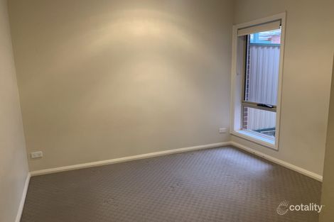 Property photo of 2/8 McColl Street Reservoir VIC 3073
