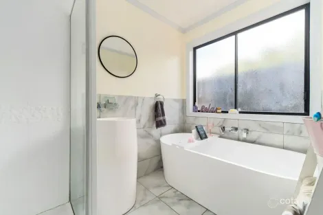 Property photo of 73 Ogradys Road Carrum Downs VIC 3201