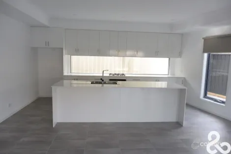 Property photo of 4A Grovedale Close Thomastown VIC 3074