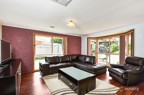 Property photo of 12 Franks Way Cranbourne North VIC 3977
