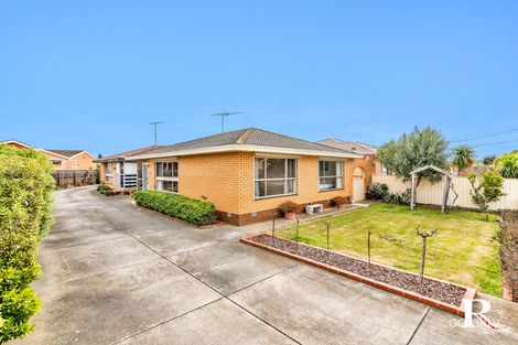 Property photo of 1/19 Ozone Crescent Bell Park VIC 3215