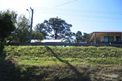 32 Maynes Pde, Unanderra, NSW 2526