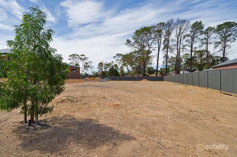 Property photo of 18 Carloway Drive McKenzie Hill VIC 3451