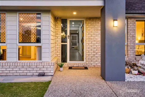 Property photo of 35 Gordon Drive Bellbird Park QLD 4300
