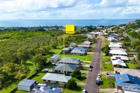 Property photo of 30 Brooksfield Drive Sarina Beach QLD 4737