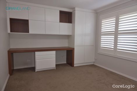 Property photo of 2 Tench Way West Hoxton NSW 2171