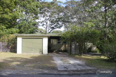 8 Lakin St, Bateau Bay, NSW 2261