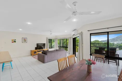 Property photo of 21 Barossa Close Brinsmead QLD 4870