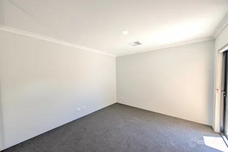 Property photo of 4 Cetus Loop Bennett Springs WA 6063