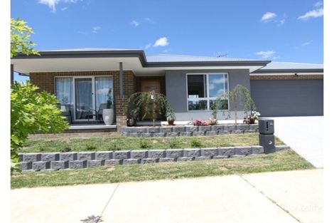 36 Aprasia Ave, Googong, NSW 2620