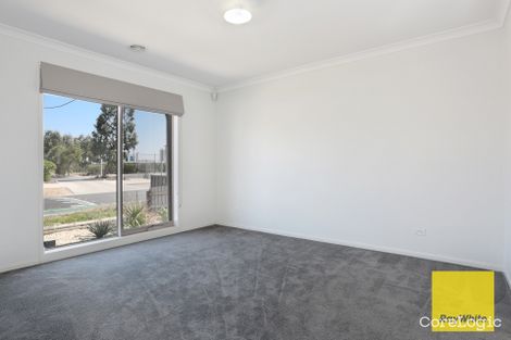 Property photo of 32 Wootten Road Tarneit VIC 3029