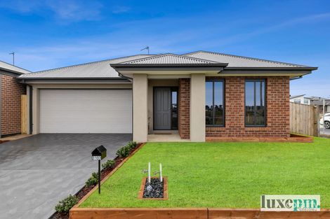 31-33 Naughtin Cct, Charlemont, VIC 3217
