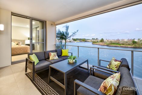 Property photo of 424/3 Pendraat Parade Hope Island QLD 4212