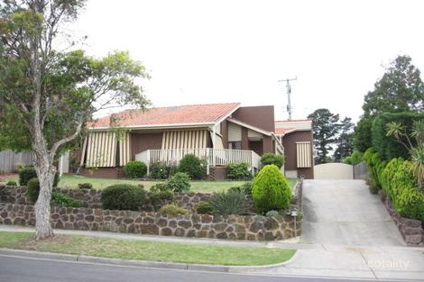 62 Hampshire Rd, Doncaster, VIC 3108