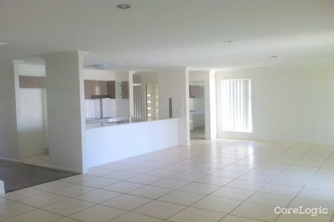 Property photo of 59 Harbour Rise Hope Island QLD 4212
