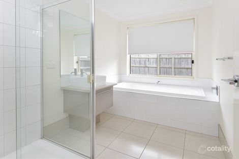 Property photo of 11 Ventura Way Bellbird Park QLD 4300