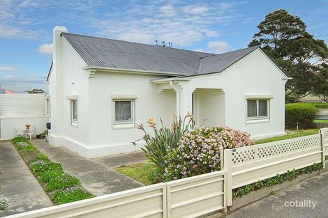 105 Crozier Rd, Victor Harbor, SA 5211