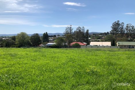 6 Gowing Ave, Bega, NSW 2550