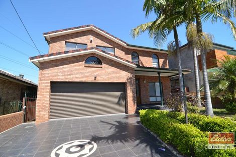 42 Banksia Rd, Greenacre, NSW 2190