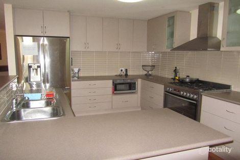 Property photo of 9 Weary Dunlop Drive Benalla VIC 3672