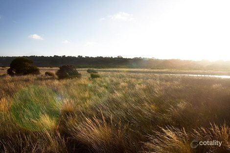 Property photo of 32 Narani Way Fairhaven VIC 3231